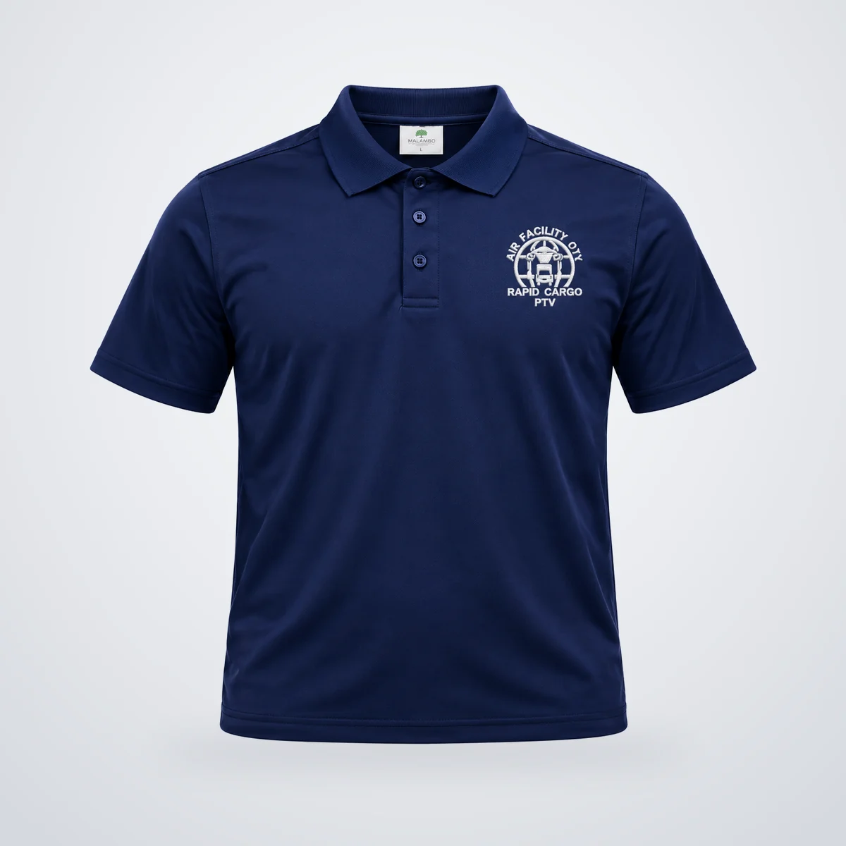 Polo azul marino con logo bordado en el pecho